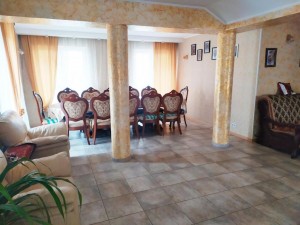 ул. Киевская, 59 (с. Софиевская Борщаговка, Киево-Святошинский район) - Продається будинок, 850000 $ - АФНУ